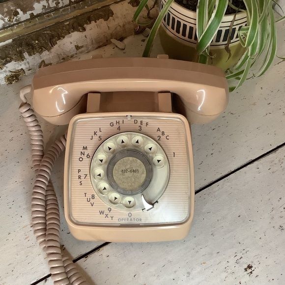 Vintage General Telephone Neutral Beige Telephone Phone - Picture 1 of 5